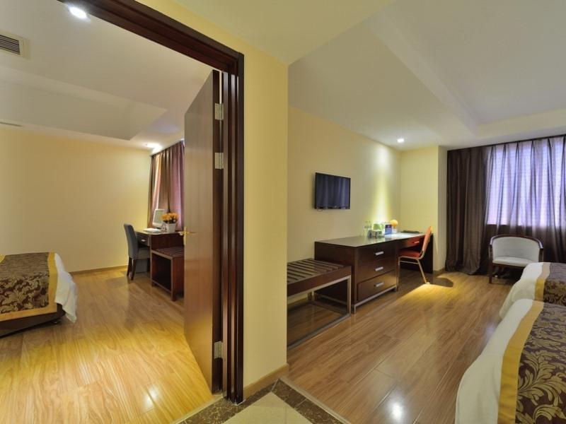 Greentree Alliance Beijing West Railway Station Zhanqian North Square Hotel Exteriör bild